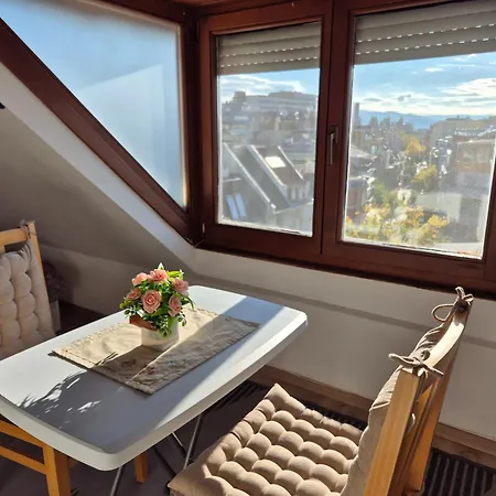 Cozy 아파트